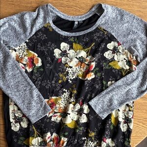 Kut from the Kloth Floral Long Sleeve Tee - Black and Gray